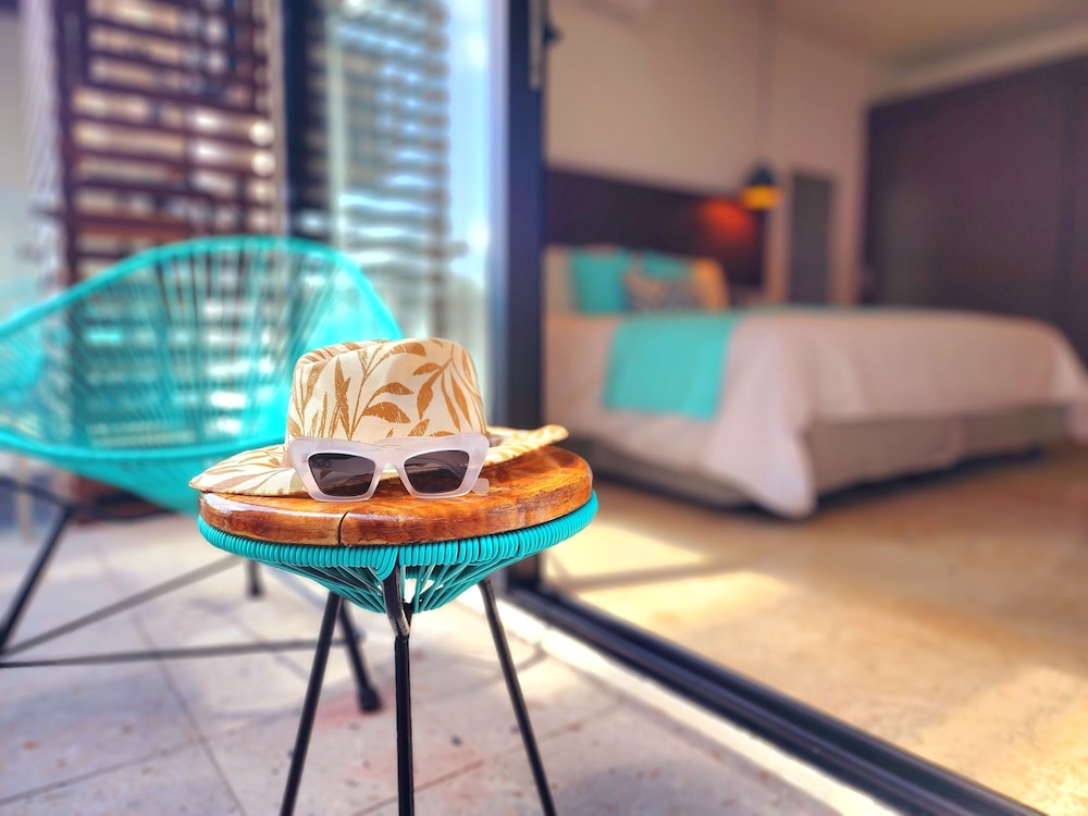 Signature Studio Suite photo 2