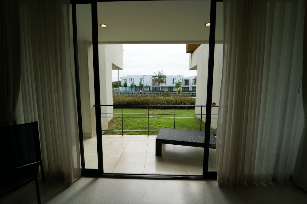 Deluxe Villa - Photo 3