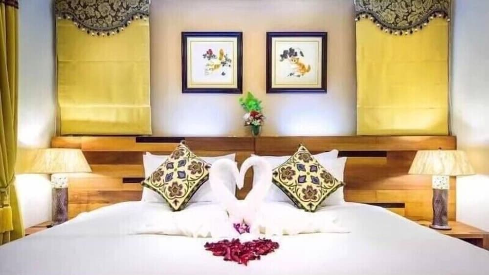 Deluxe Twin Room - Photo 12