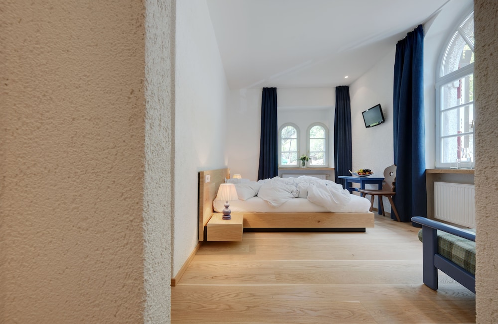Quadruple Room, Private Bathroom - Photo 4