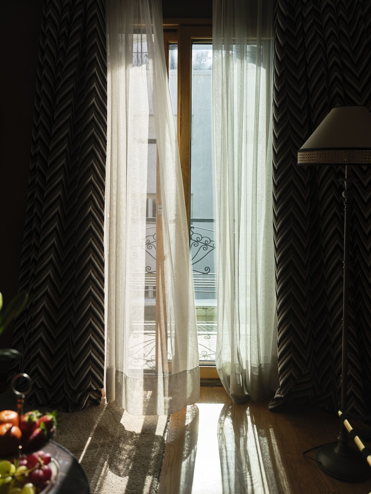 Executive Room - Photo 4