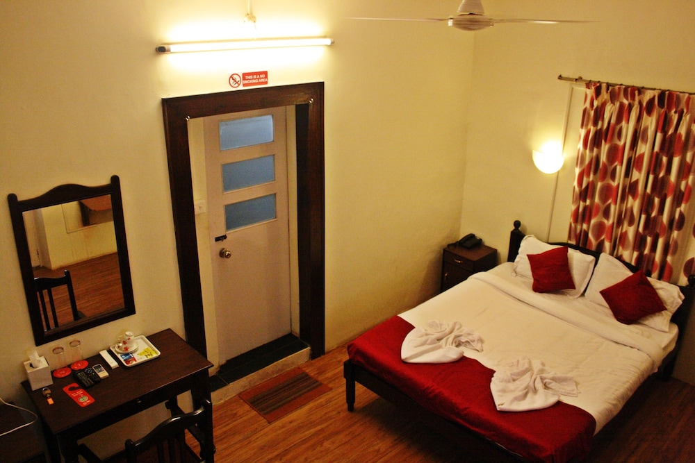 Deluxe Double Or Twin Room, 2 Twin Beds, City View photo 2