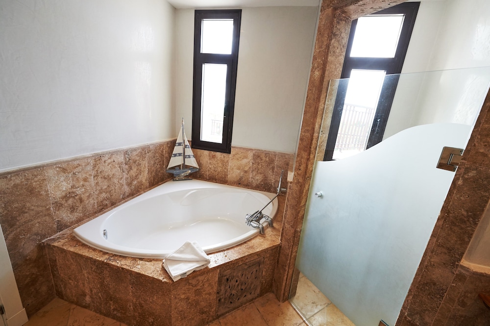 The Junior Suite, All-Inclusive - Photo 8