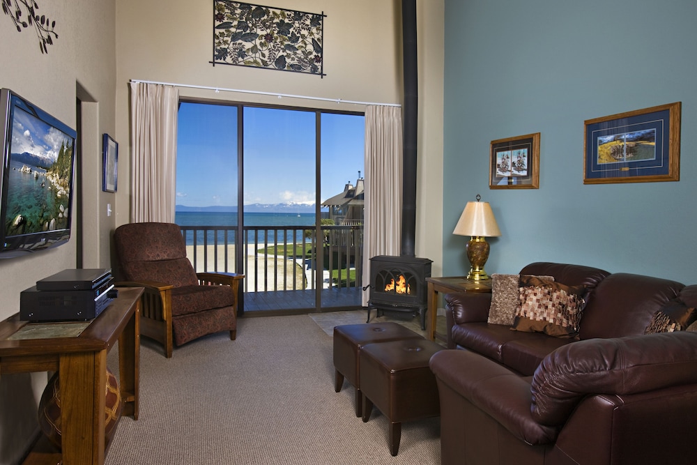 Condo, 1 Bedroom, Lake View - Photo 11