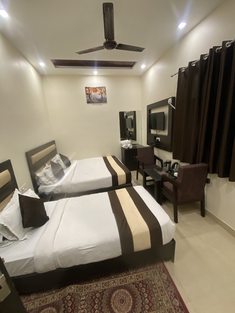 Deluxe Triple Room photo 1