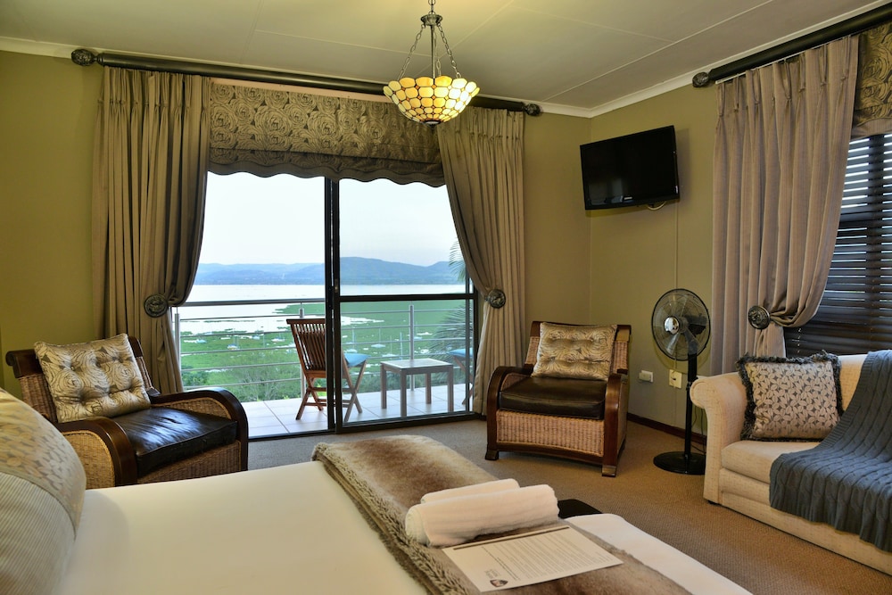 Suite (2) photo 3