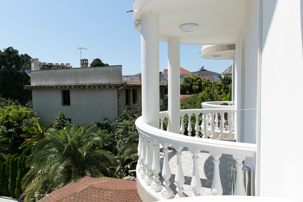 Standard Double or Twin Room, Balcony photo 3