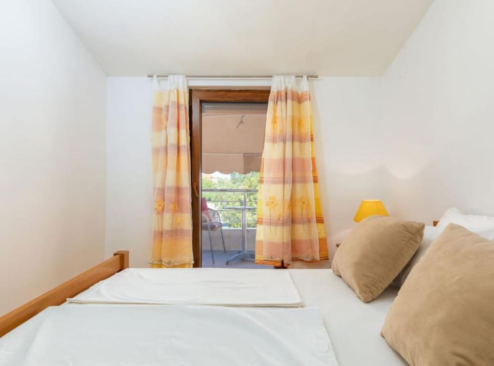 Apartment (One Bedroom Apartment With Terrace (A)