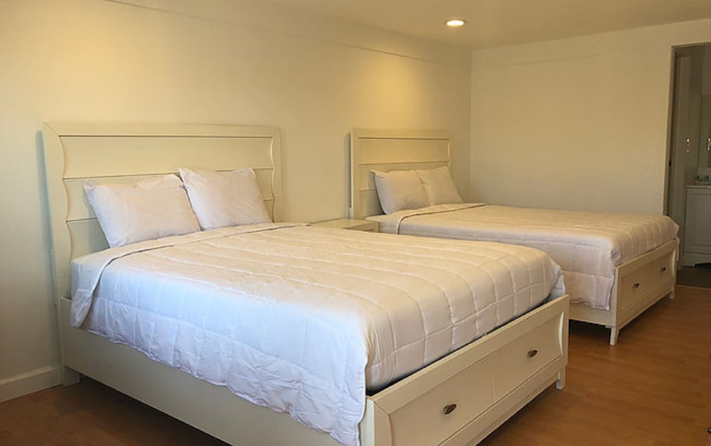 Standard Room, 2 Queen Beds, Accessible photo 1