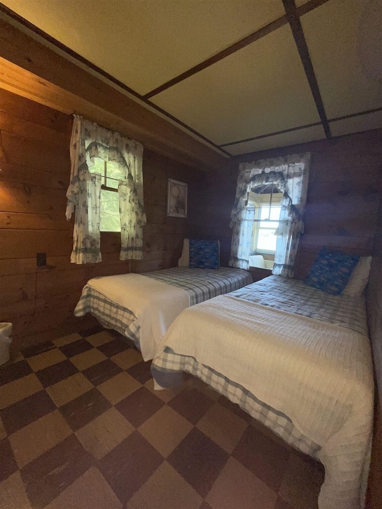 Cabin, 4 Bedrooms photo 1