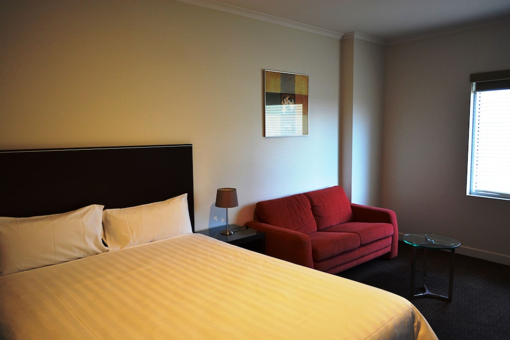 Executive Queen Room (No View) - Photo 4