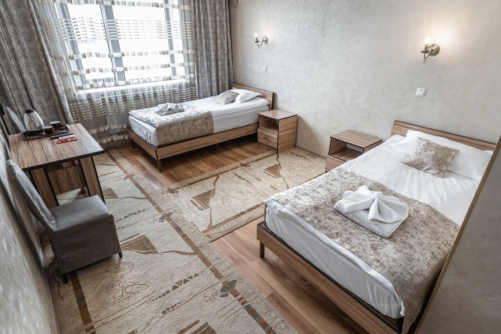 Standard Double or Twin Room photo 1