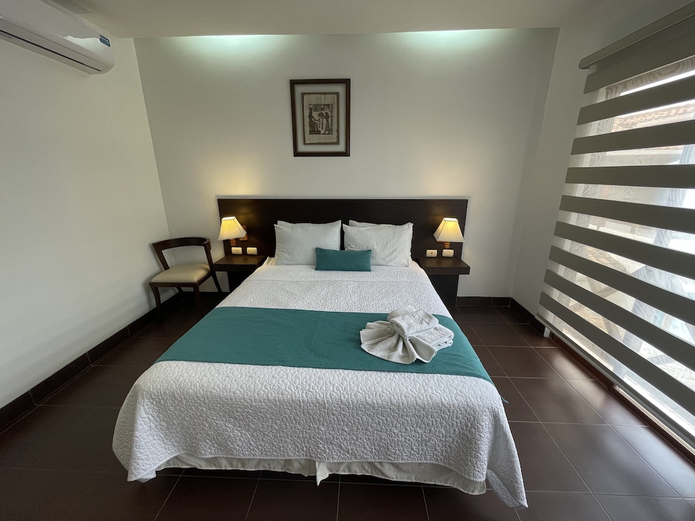 Superior Double Room, 1 Queen Bed with Sofa bed, Refrigerator, Pool View