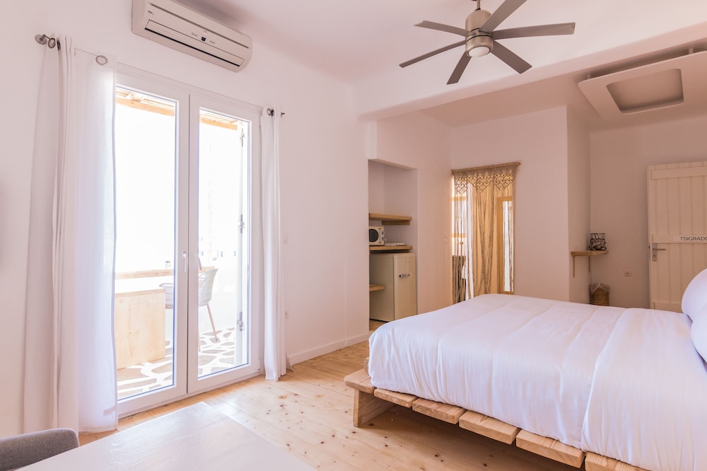 TSIGRADO - Suite Side Sea View