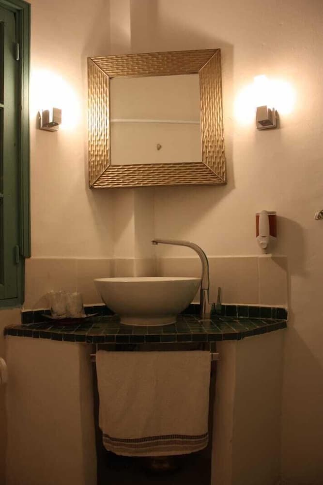 Standard Double or Twin Room photo 1