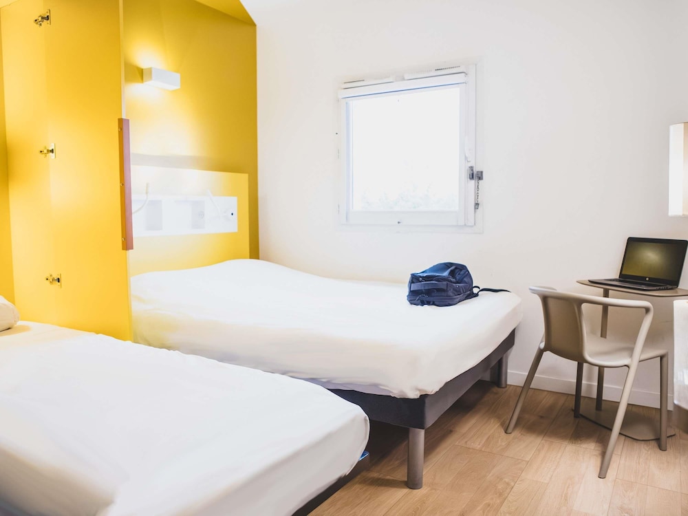 Triple Room, Multiple Beds - Photo 1