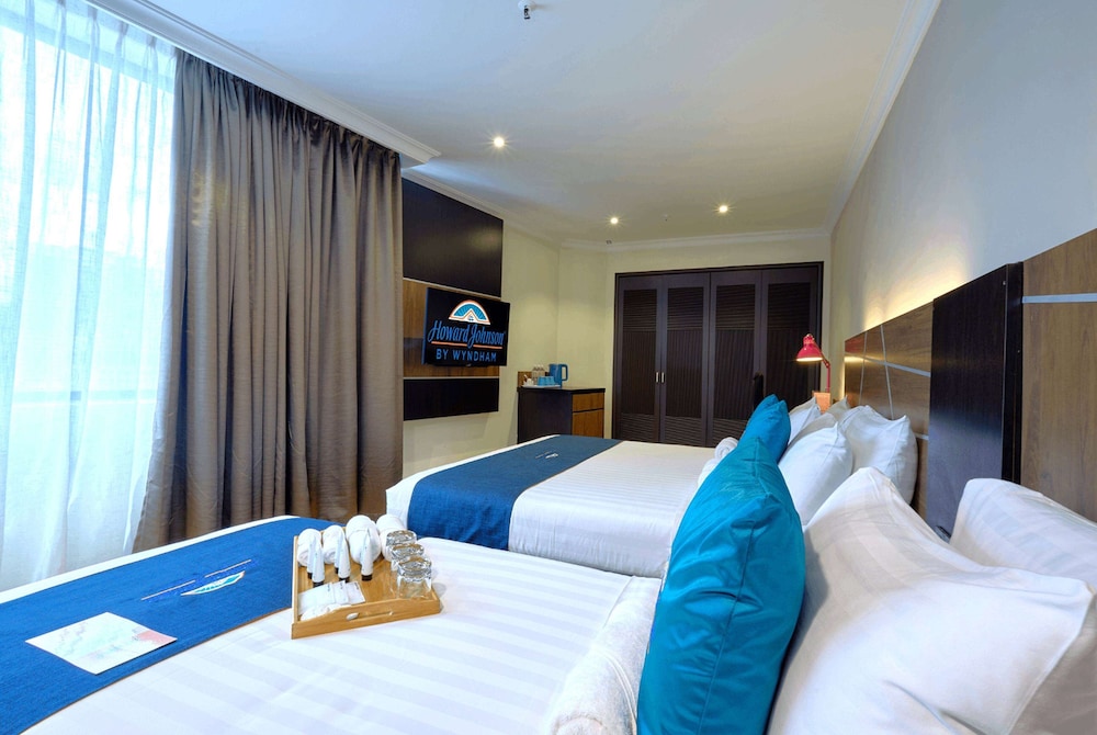 Superior Room, 1 King Bed with 1 Single Bed, Non Smoking