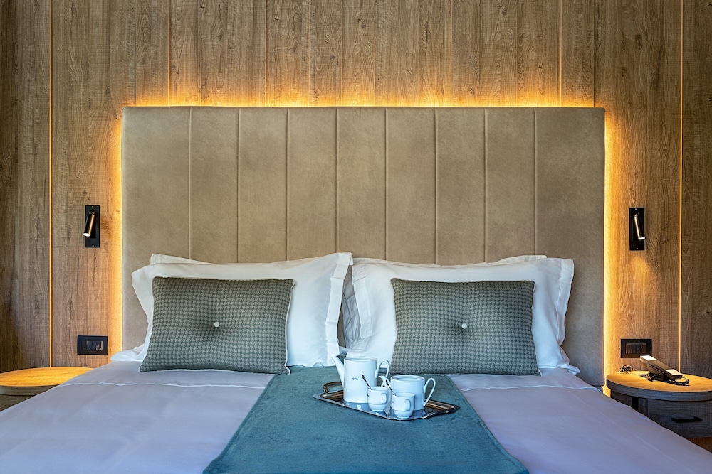 Suite - Photo 2