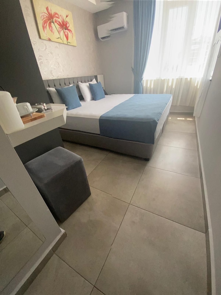 Standard Double Room photo 3