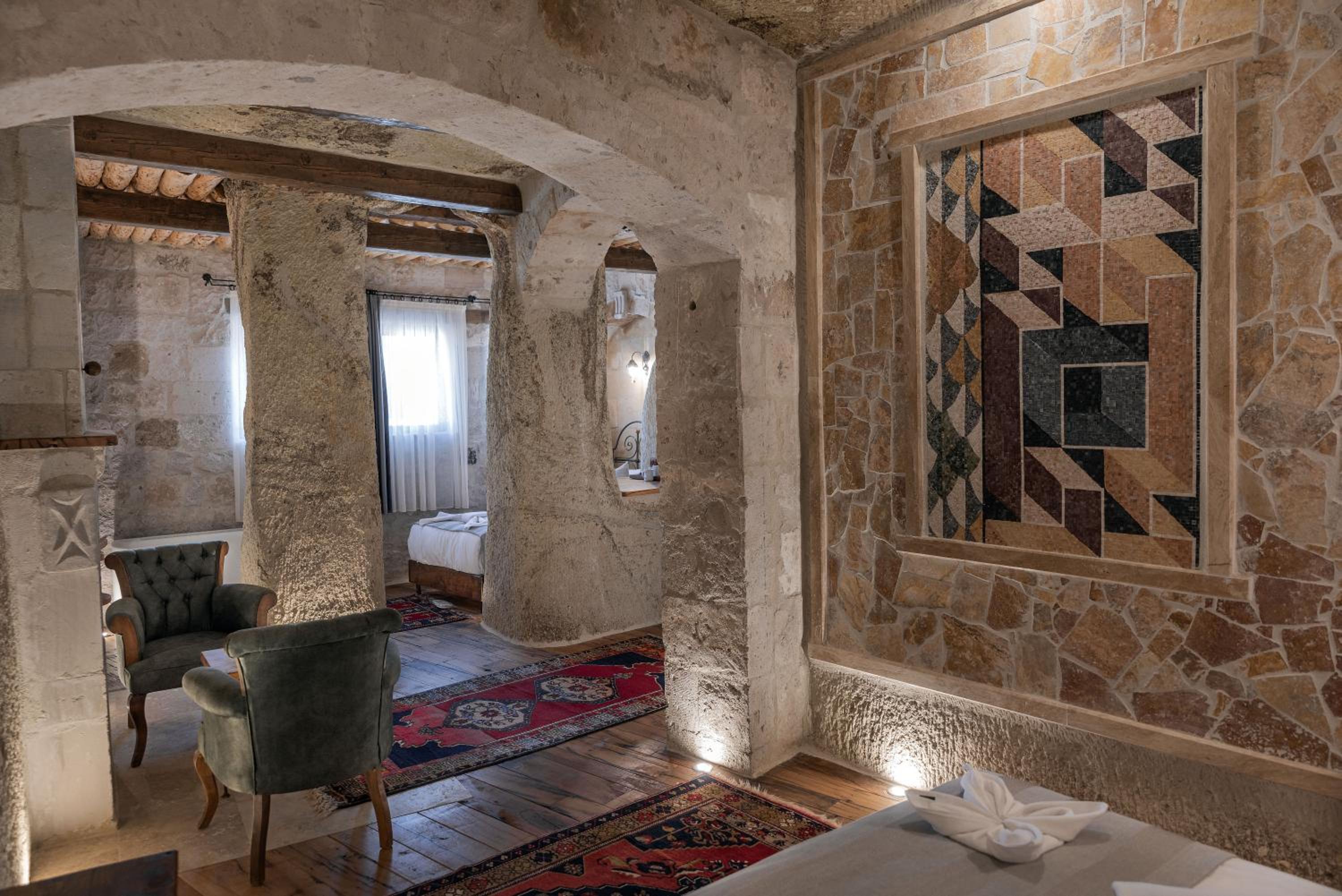 Family Room - Photo 2