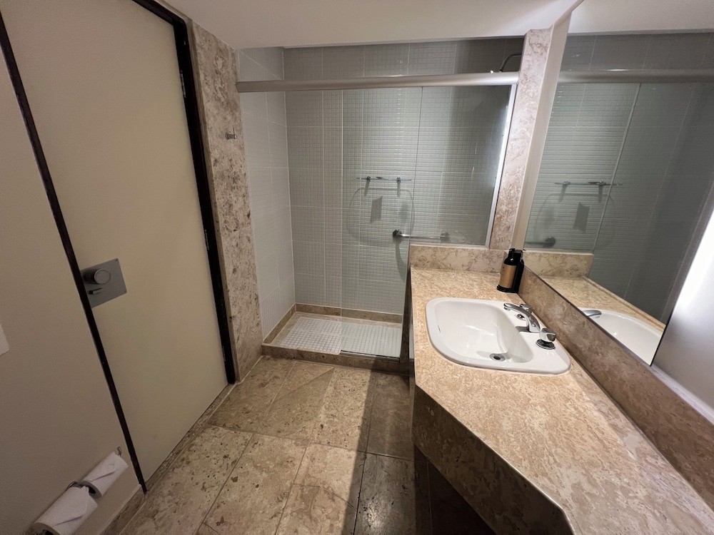 Family Suite thumbnail 6