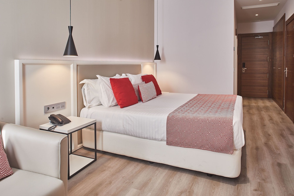 Deluxe Double Room Single Use Deluxe Double Room Single Use