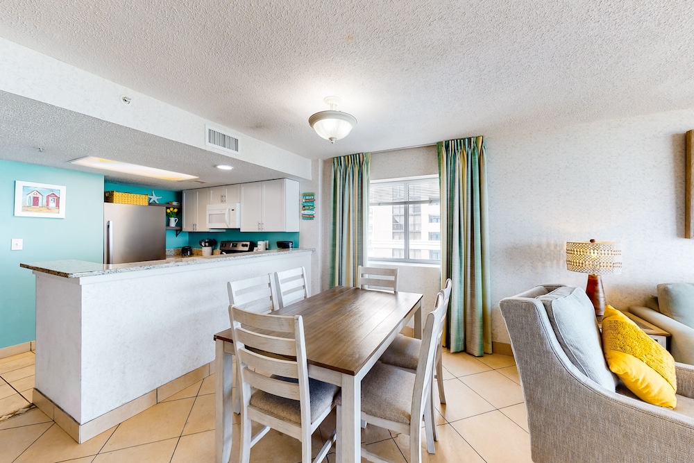 Condo, 3 Bedrooms (Oceanfront) photo 1