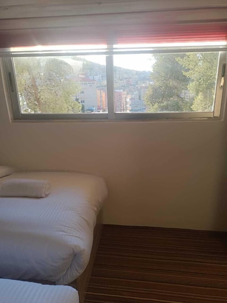 Standard Triple Room, City View