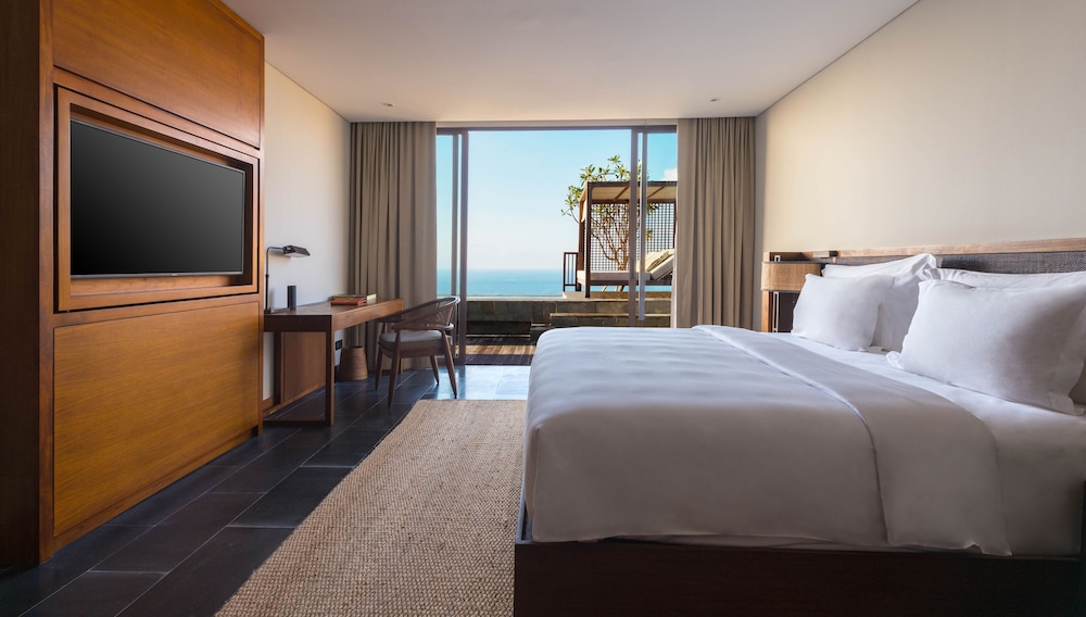 Sky Penthouse with Pool - Two Bedroom with Ocean View