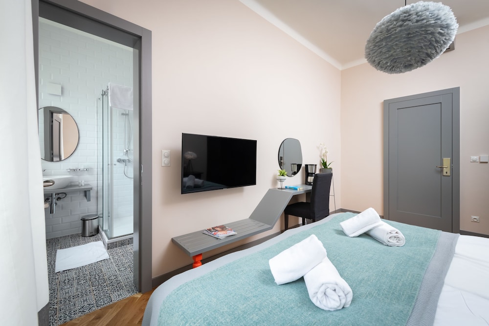 Three Bedroom Apartment