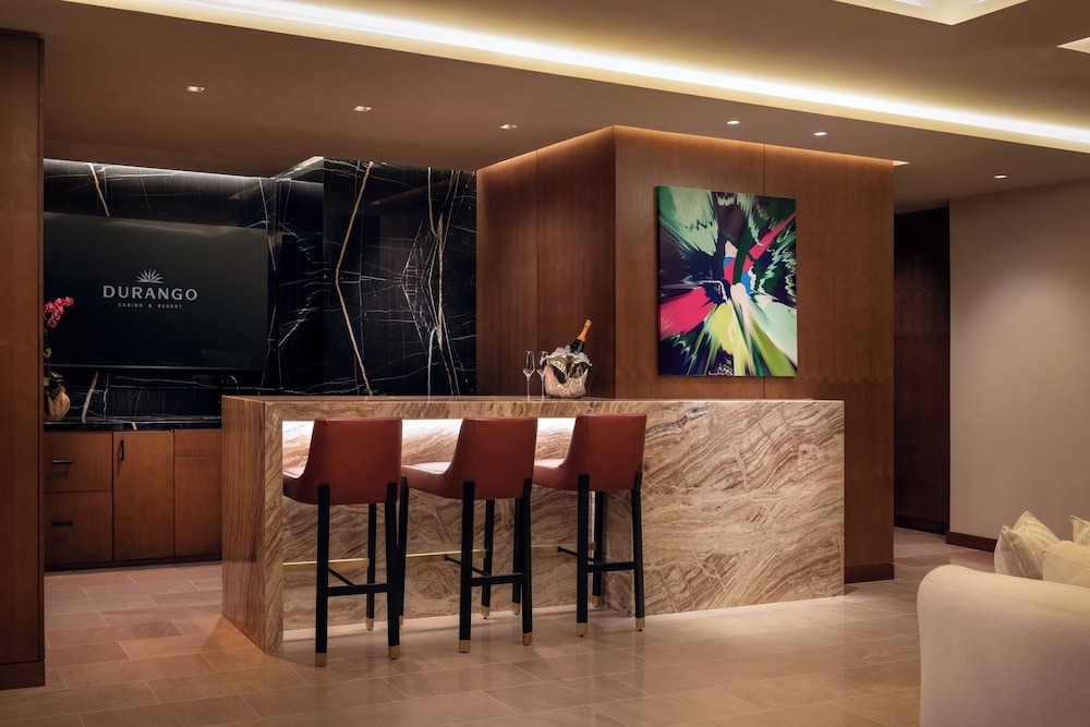 City King Suite - Photo 5