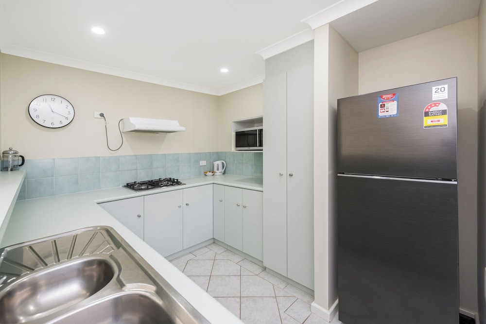Family Villa, 2 Bedrooms, Jetted Tub - Photo 7