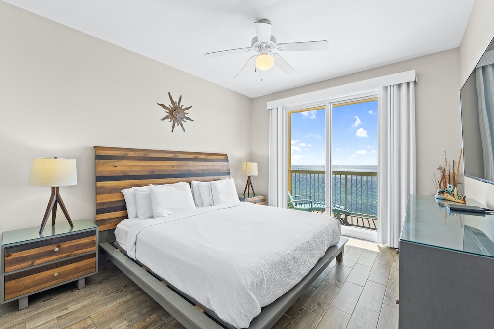 Condo, 3 Bedrooms, Ocean View (1504W)