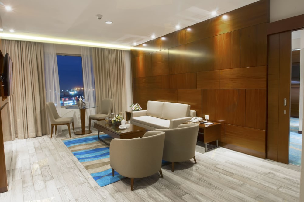 Royal Suite photo 3
