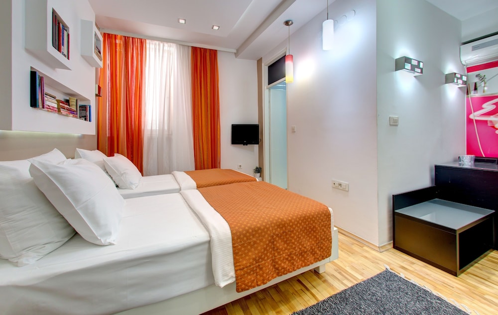 Classic Twin Room