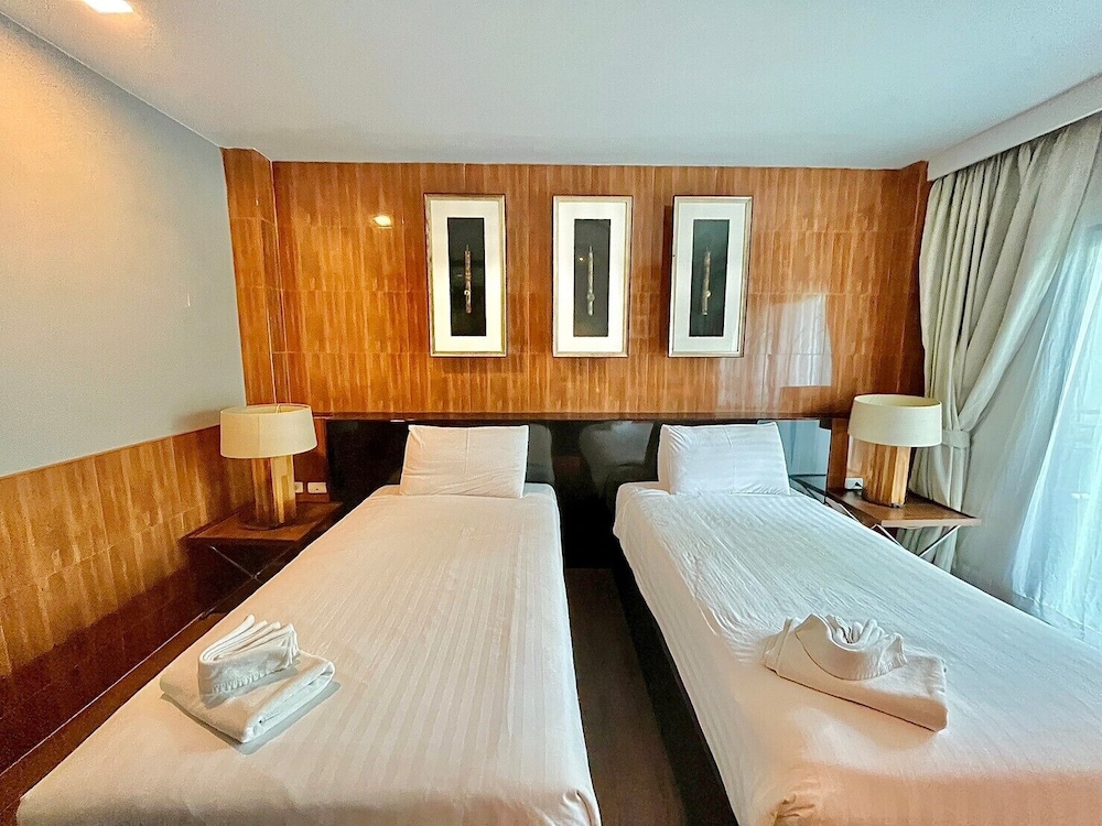 Deluxe Twin Room - Photo 3