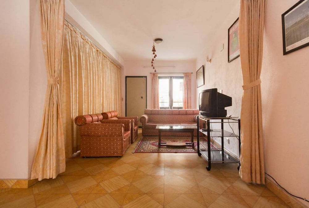 Luxury Apartment, Mountain View