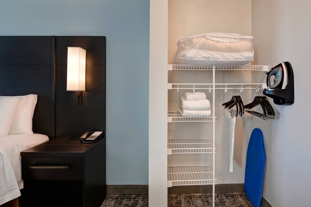 Studio, Multiple Beds - Photo 4