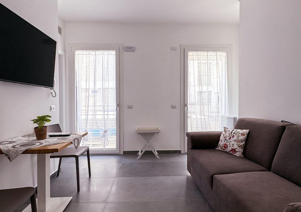 Junior Suite, Partial Sea View