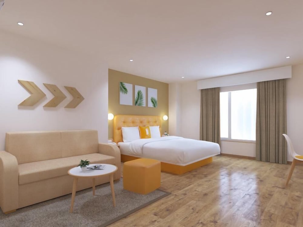 Executive Suite, City View