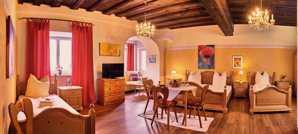Basic Quadruple Room, 2 Bedrooms, Non Smoking