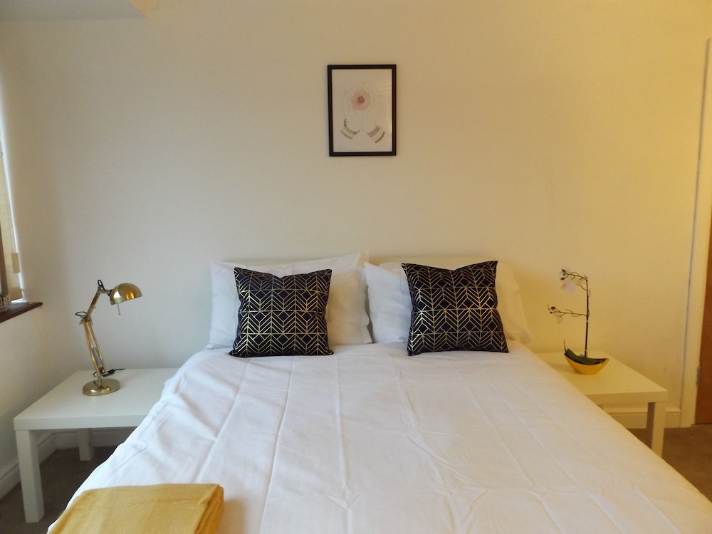 Shared Dormitory, 1 Bedroom, City View