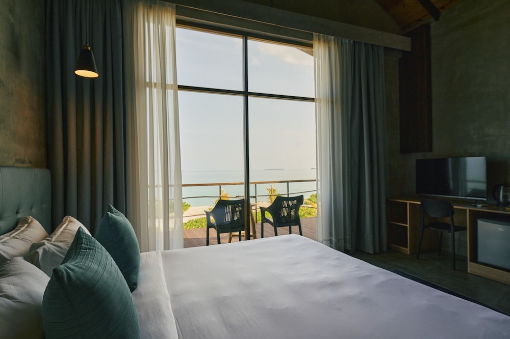 Superior Double or Twin Room, Beach View