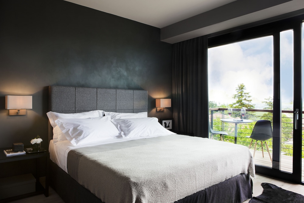 Deluxe Double Room, Balcony photo 1