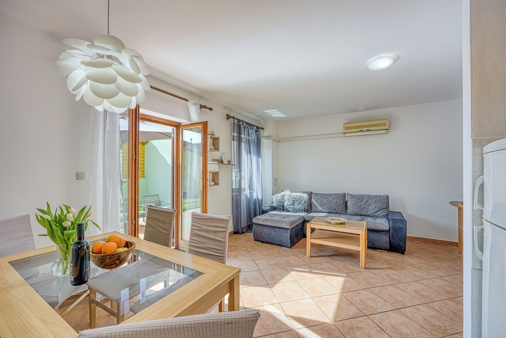 Family Apartment, 2 Bedrooms (Sv. Jakov Family Apartment)