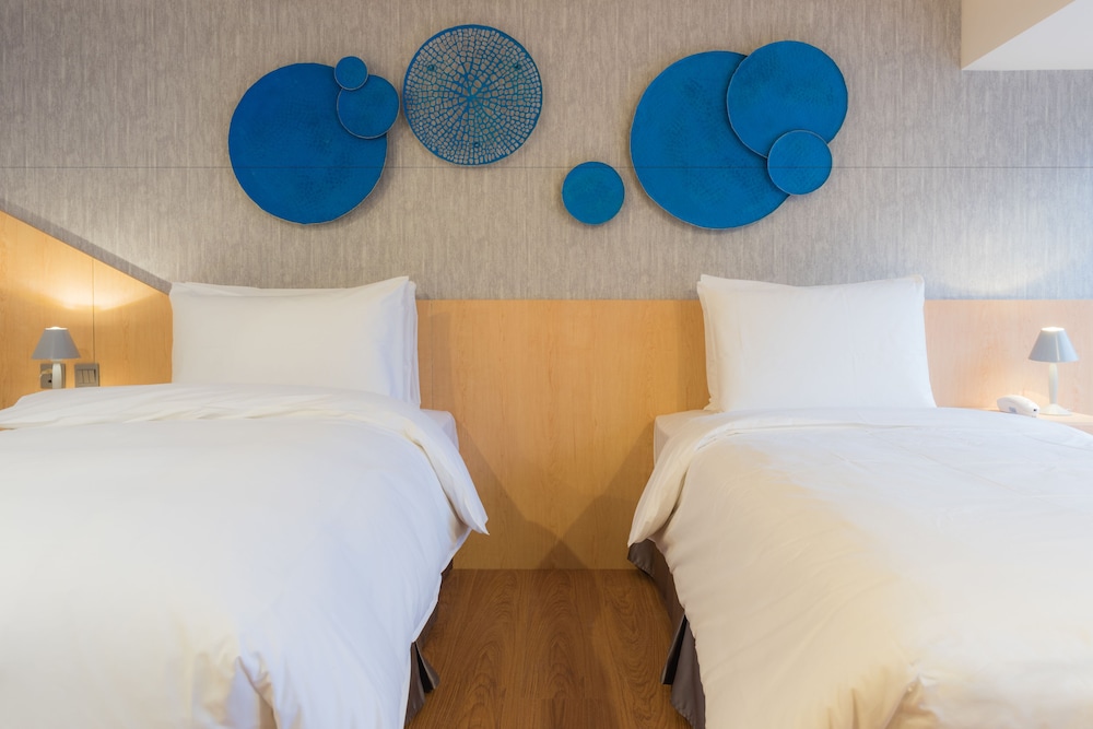 Business Double or Twin Room, City View photo 2
