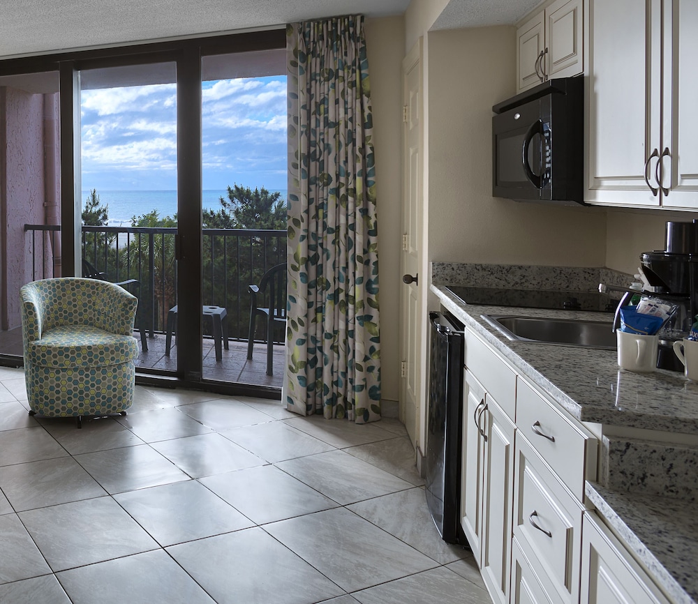 Oceanfront Guest Suite photo 3