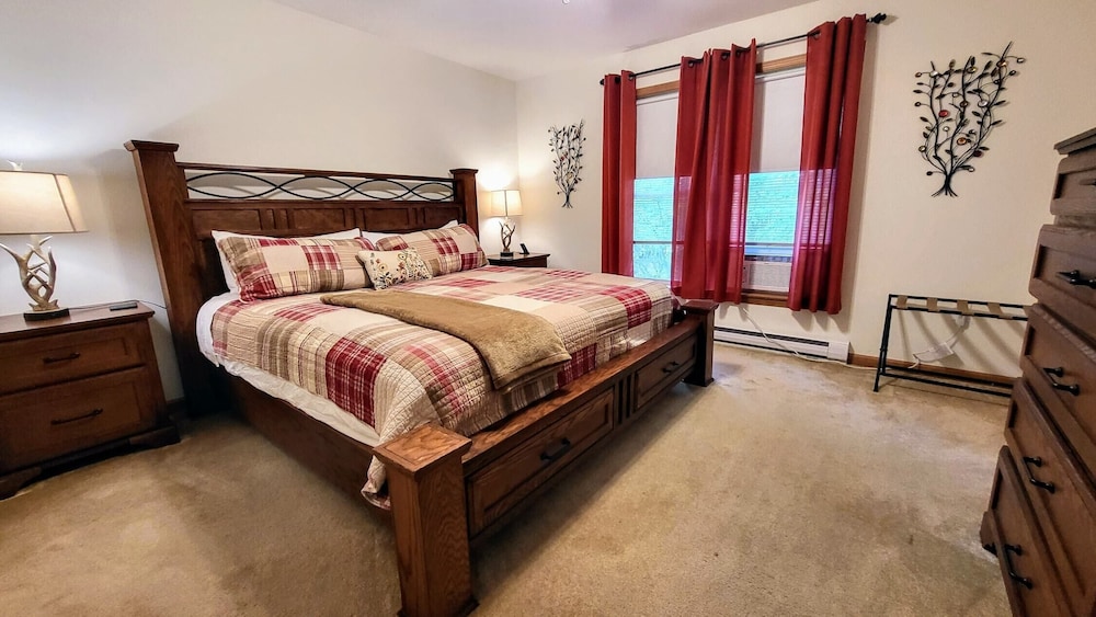 House (4 Bedrooms) photo 1