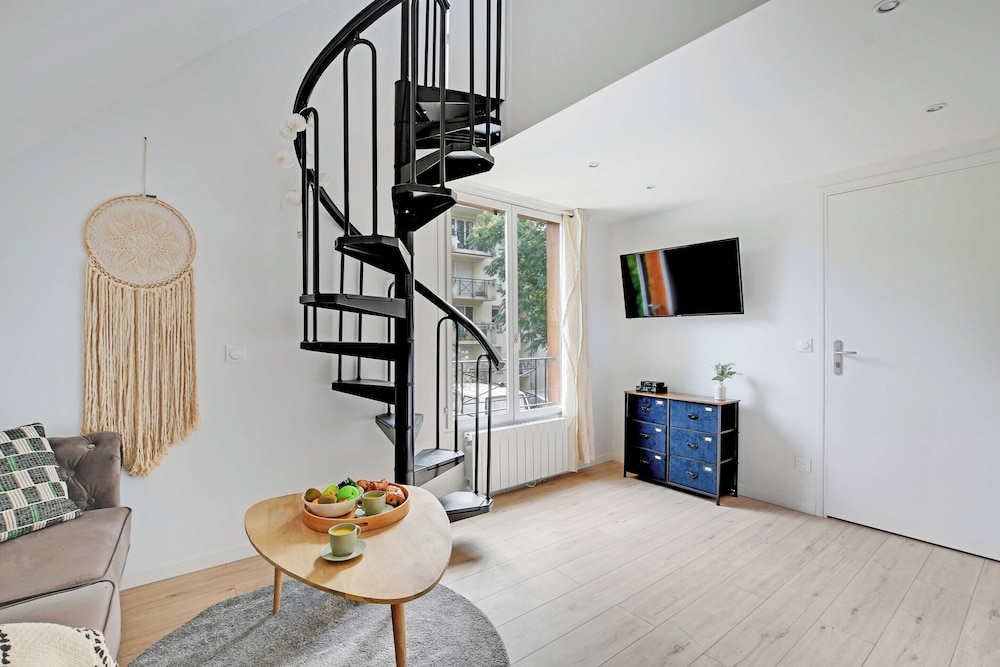 Apartment photo 2