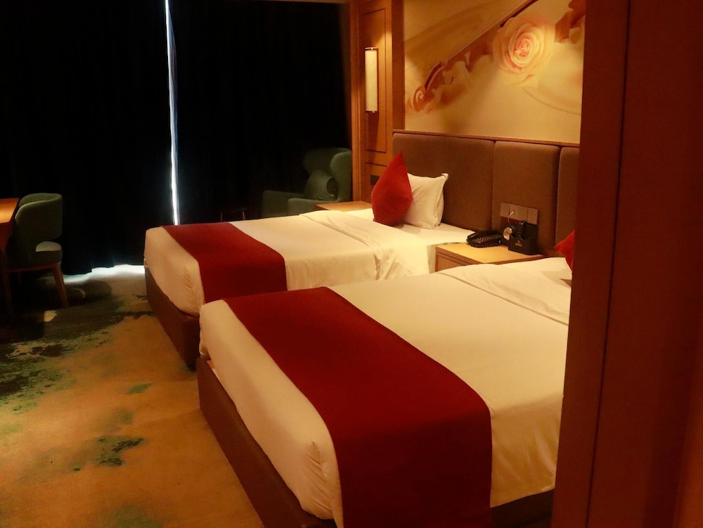 Standard Twin Room - Photo 3